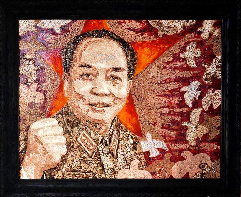 Bức tranh chân dung Đại tướng Võ Nguyên Giáp- Vị tướng vì hòa bình của họa sĩ Nguyễn Quốc Vượng xác lập kỷ lục Việt Nam.