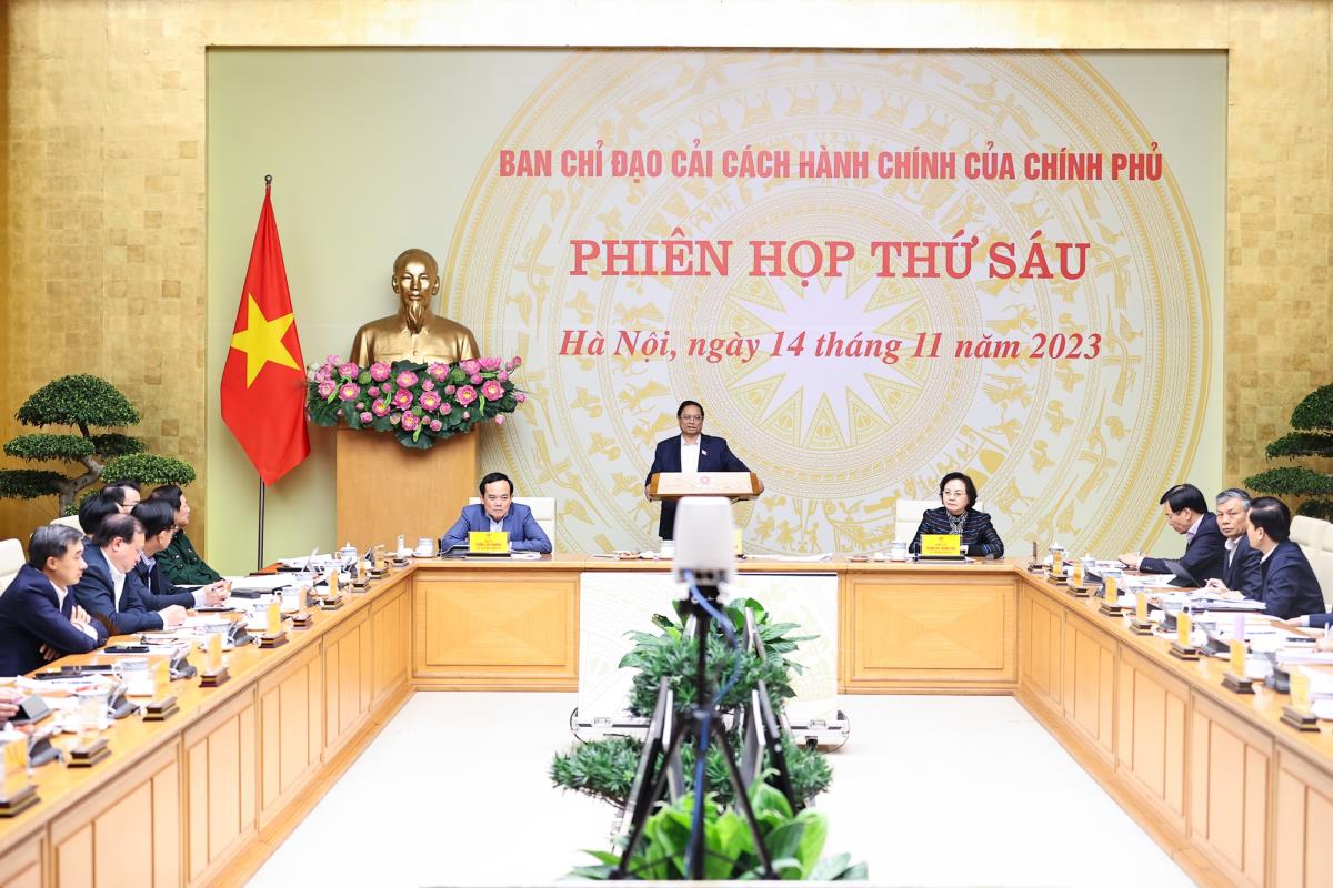 Chủ tịch UBND TP Đà Nẵng Lê Trung Chinh phát biểu tham luận tại Hội nghị.