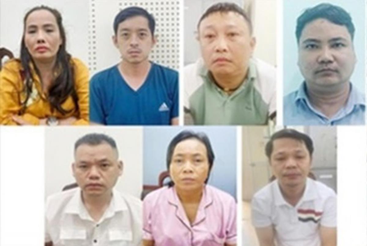 Tang vật vụ 1 triệu USD nhuộm đen bị phát hiện bắt giữ tại sân bay Tân Sơn Nhất.