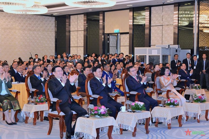 Tổng Bí thư, Chủ tịch nước Lào và 3 Chủ tịch Quốc hội CLV và các đại biểu dự Lễ khai mạc hội nghị.