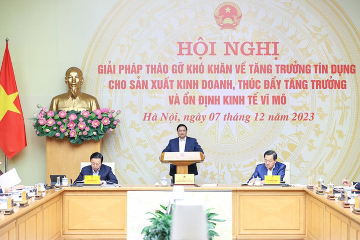 Thủ tướng Chính phủ Phạm Minh Chính chủ trì Hội nghị bàn giải pháp tháo gỡ khó khăn về tăng trưởng tín dụng cho sản xuất kinh doanh, thúc đẩy tăng trưởng và ổn định kinh tế vĩ mô.