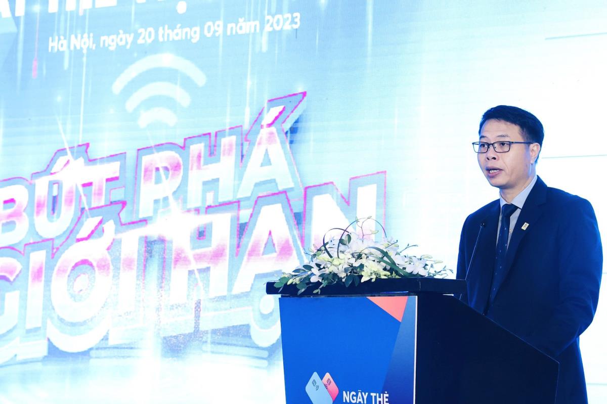 Ông Nguyễn Quang Hưng - Chủ tịch HĐQT NAPAS, đồng Trưởng Ban Tổ chức Ngày thẻ Việt Nam 2023 phát biểu tại họp báo.
