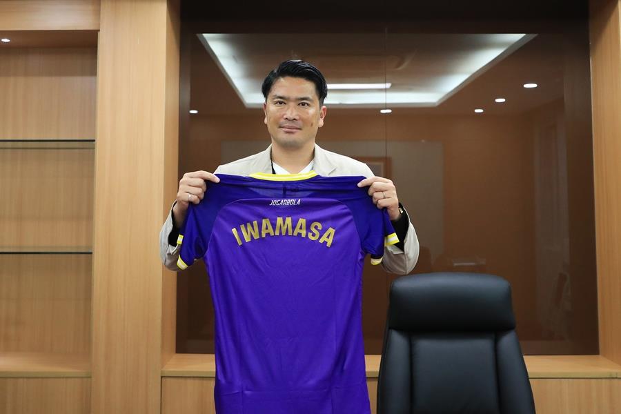 HLV Daiki Iwamasa tạm thời ký hợp đồng với Hà Nội FC đến hết mùa giải 2023/24.