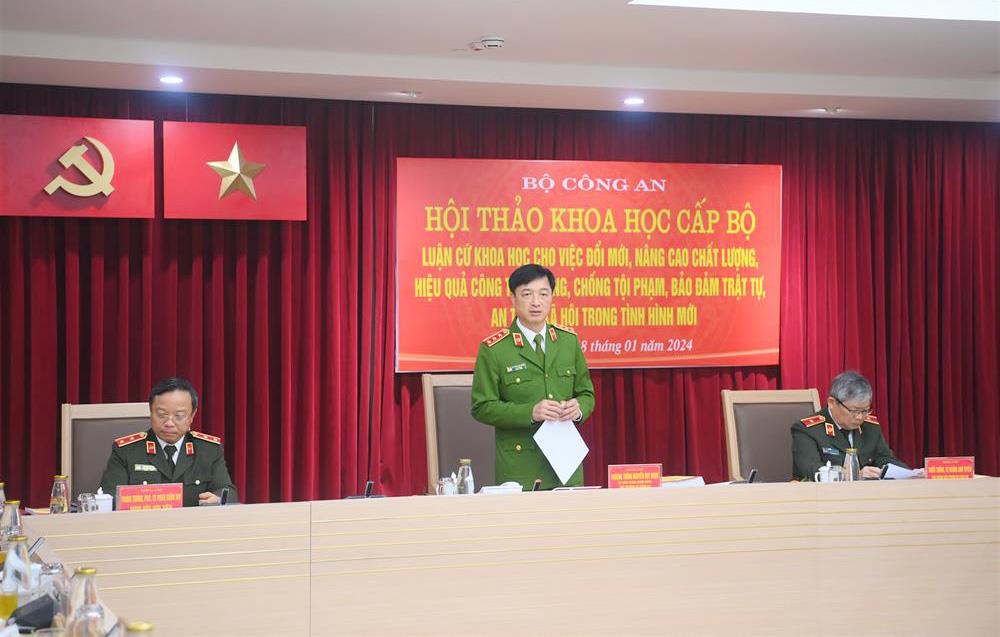 Các đại biểu dự Hội thảo tại điểm trực tuyến TP Đà Nẵng.