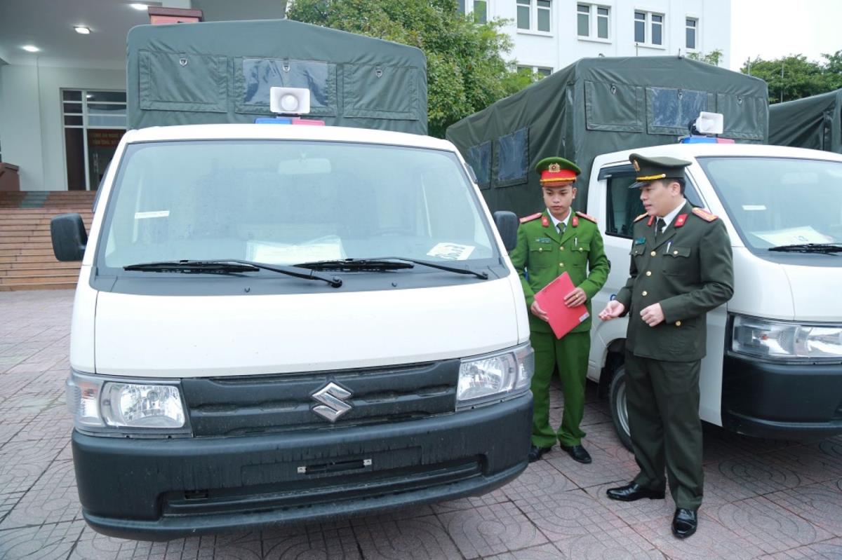 Đây là đợt thứ 2 trong năm 2024 Công an Nghệ An được Bộ Công an trang bị xe ô tô cho Công an xã, thị trấn.