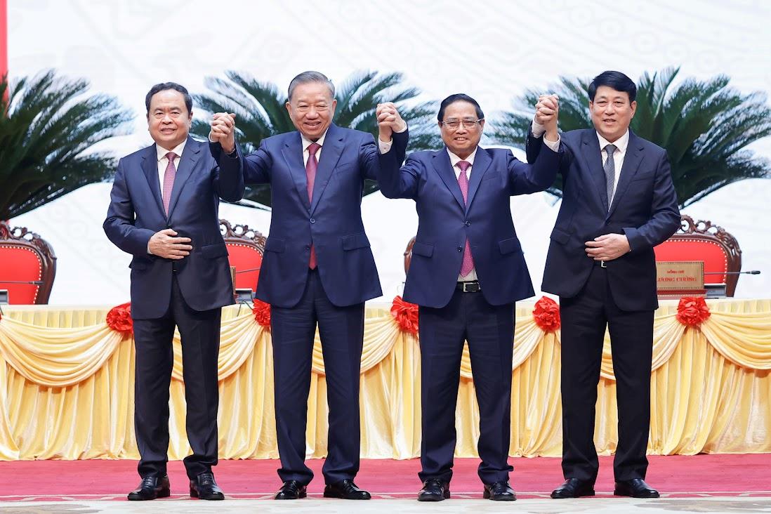 Thủ tướng thị sát công trình thi công xây dựng nhà máy Nhiệt điện Quảng Trạch 1.