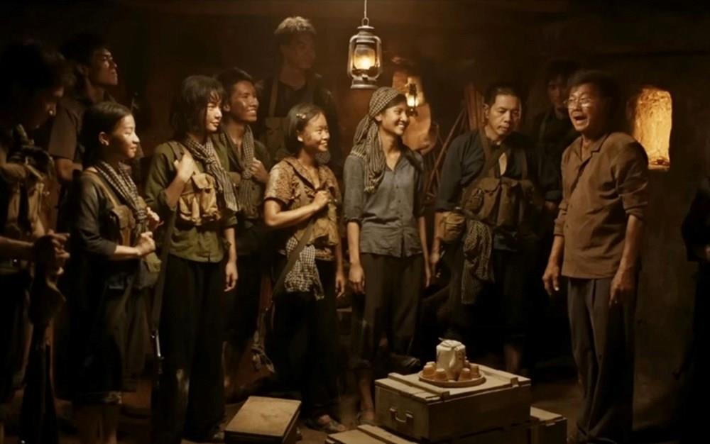 Diễn viên Thái Hòa trong vai Bảy Theo