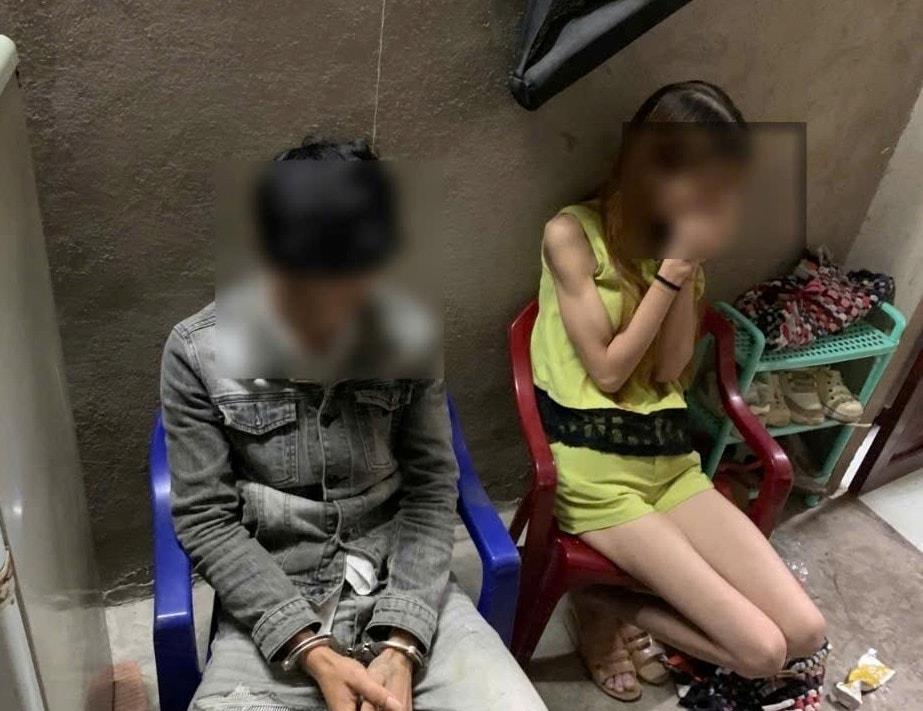 Hai đối tượng N. và P. cùng tang vật thu giữ.