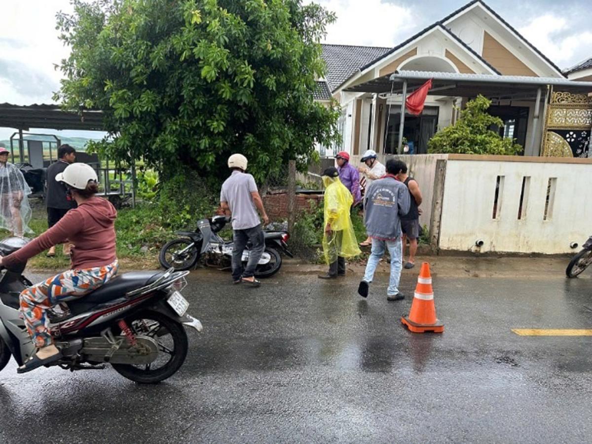 Hiện trường vụ TNGT trên cao tốc La Sơn - Túy Loan.