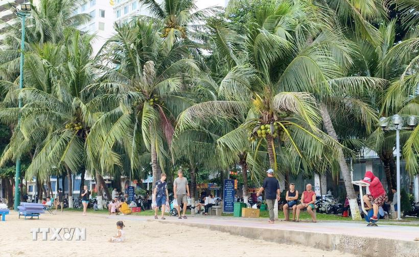 Khánh Hòa xây dựng hệ sinh thái du lịch xanh, thu hút du khách trong nước và quốc tế. Ảnh: TTXVN