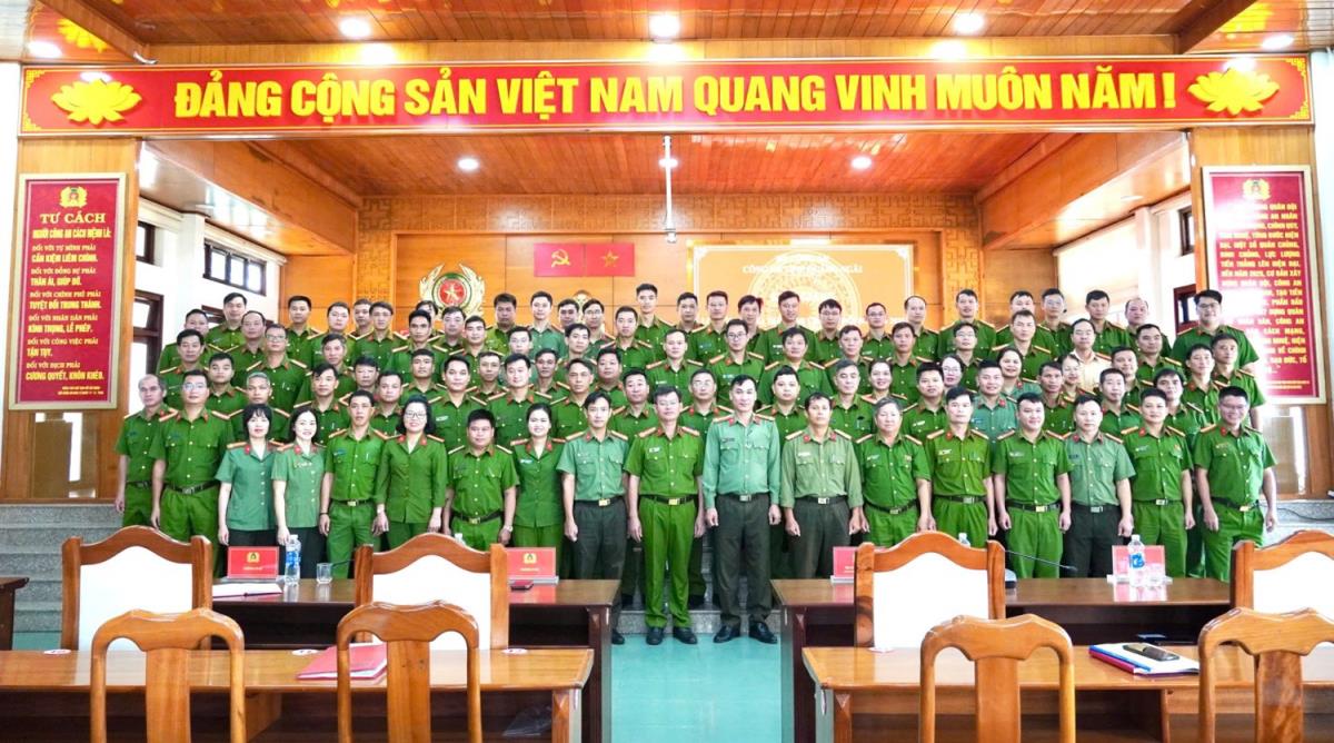 Các học viên tham gia lớp bồi dưỡng.