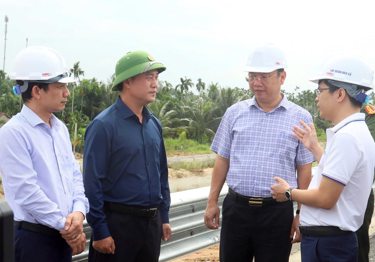 Phấn đấu hoàn thành toàn bộ dự án trước ngày 30-11-2025