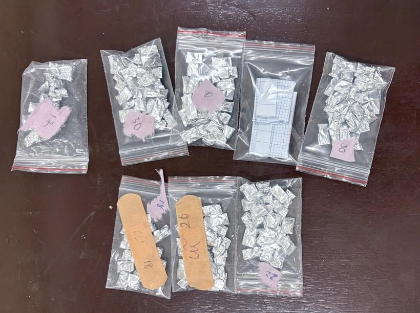 Công an tỉnh Ninh Bình trao thưởng cho Phòng Cảnh sát điều tra tội phạm về ma túy. Ảnh: CACC