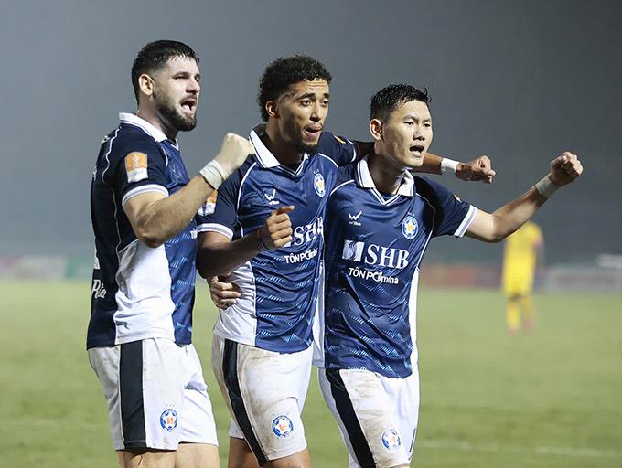 SHB Đà Nẵng vượt qua chủ nhà SLNA để vào tứ kết Cúp Quốc gia