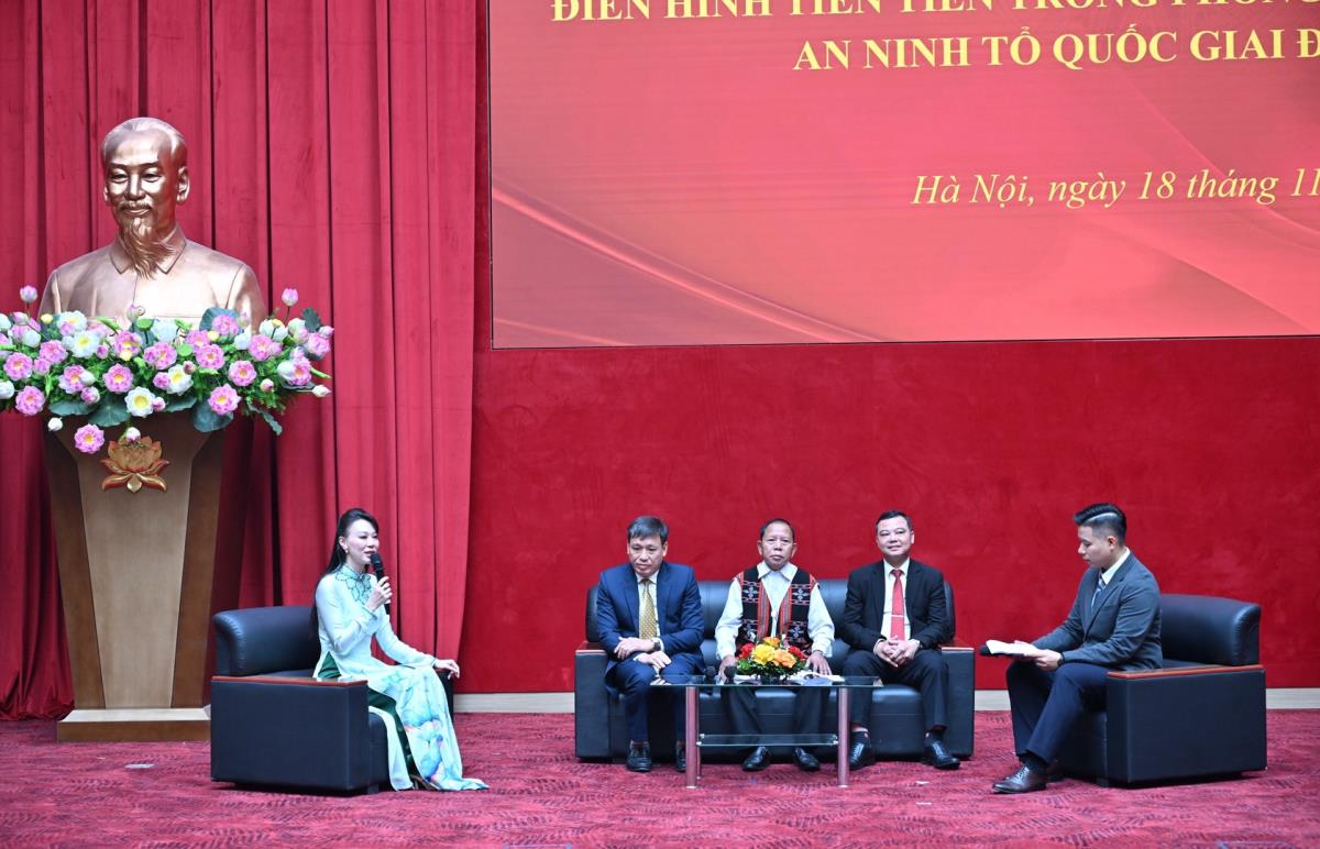 Các đại biểu tham dự Hội nghị.