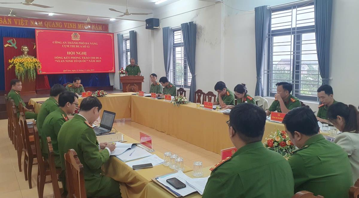 Đại tá Nguyễn Xuân Hoàng phát biểu tại Hội nghị.