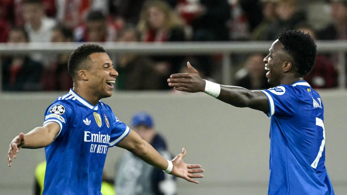 Mbappe ghi cả 4 bàn cho Real.