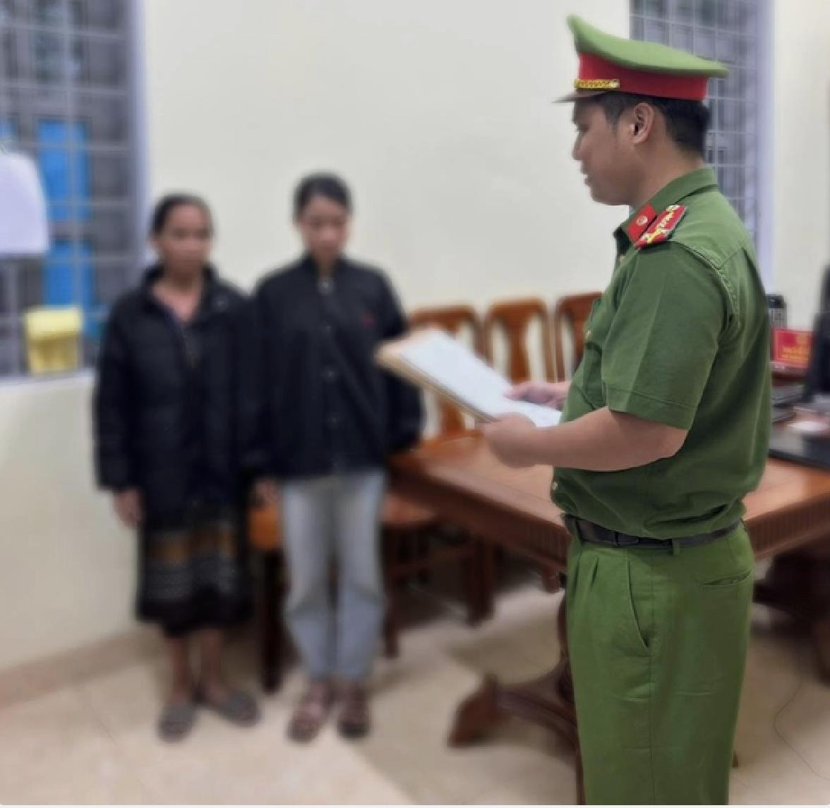 Cơ quan Công an khởi tố Hồ Thị Thiện và Hồ Thị Hương về hành vi: "Gây rối trật tự công cộng".