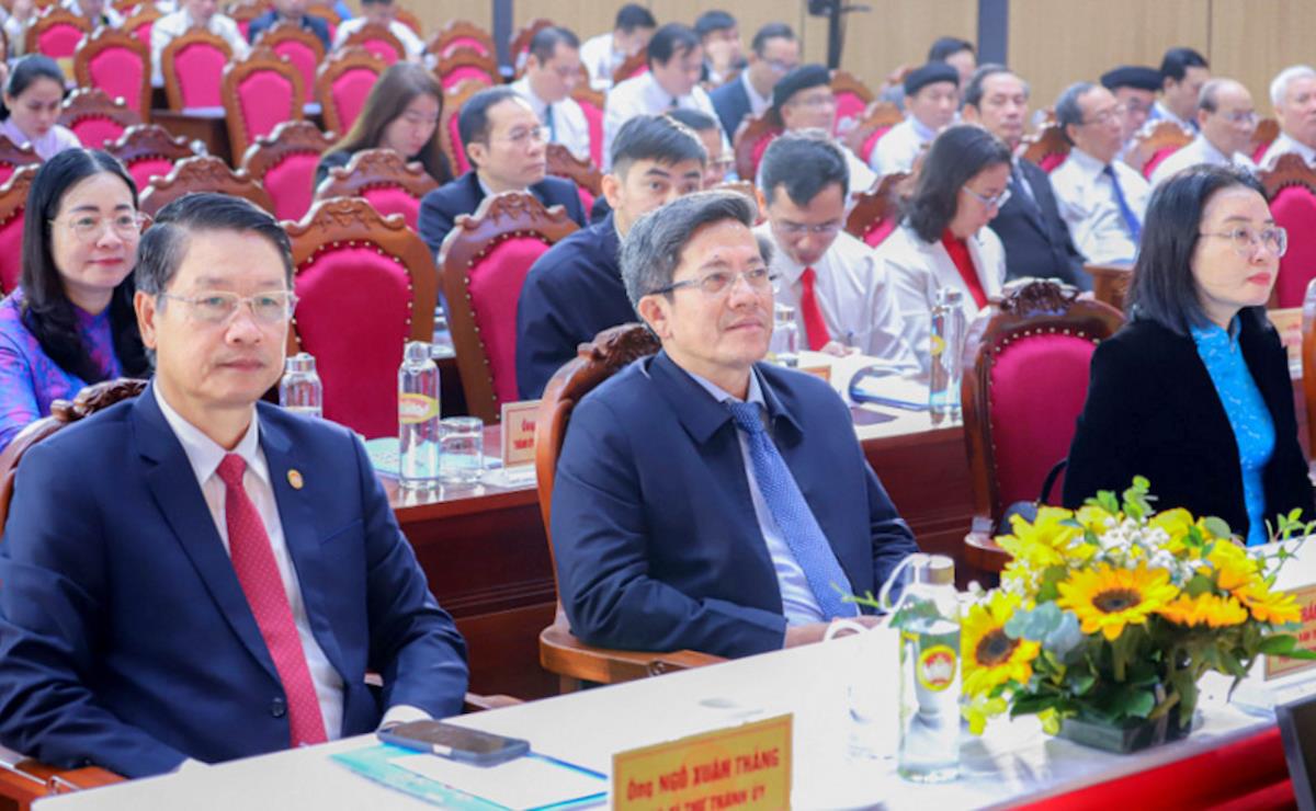 2 gương điển hình tiên tiến được tặng thưởng Huân chương lao động Hạng Ba