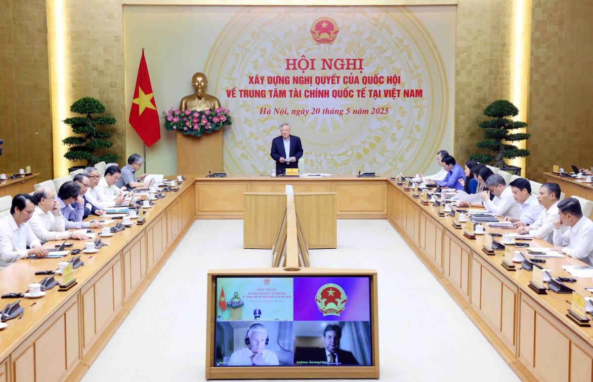 Bí thư Thành ủy Đà Nẵng Nguyễn Văn Quảng phát biểu tại Hội nghị.