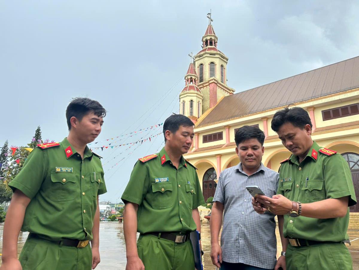 Người dân đồng thuận cao với Dự thảo sửa đổi, bổ sung Hiến pháp.
