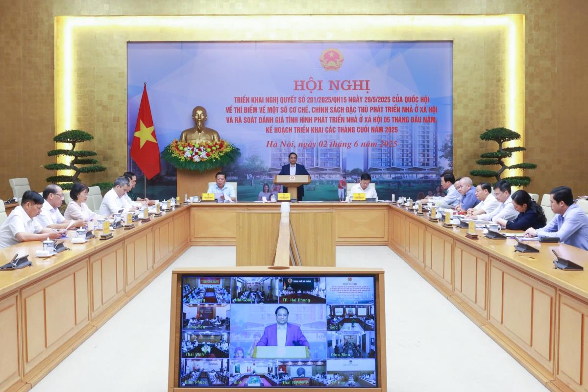 Thủ tướng nhấn mạnh, cần hiểu đúng về phạm vi rất rộng của các đối tượng được hỗ trợ trong chính sách nhà ở xã hội.