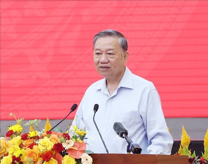 Tổng Bí thư Tô Lâm phát biểu tại cuộc làm việc với Ban Thường vụ Tỉnh ủy Lâm Đồng, Thường trực Tỉnh ủy Bình Thuận và Thường trực Tỉnh ủy Đắk Nông.