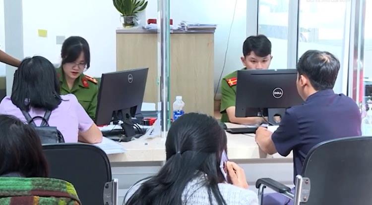 Việc cấp con dấu kịp thời sẽ giúp hoạt động của các cơ quan, tổ chức không bị gián đoạn.