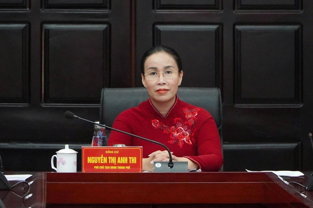Phó Chủ tịch UBND thành phố Nguyễn Thị Anh Thi phát biểu kết luận cuộc họp