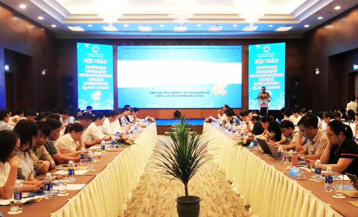 Phó Chủ tịch UBND TP Đà Nẵng Trần Chí Cường phát biểu tại Hội thảo.