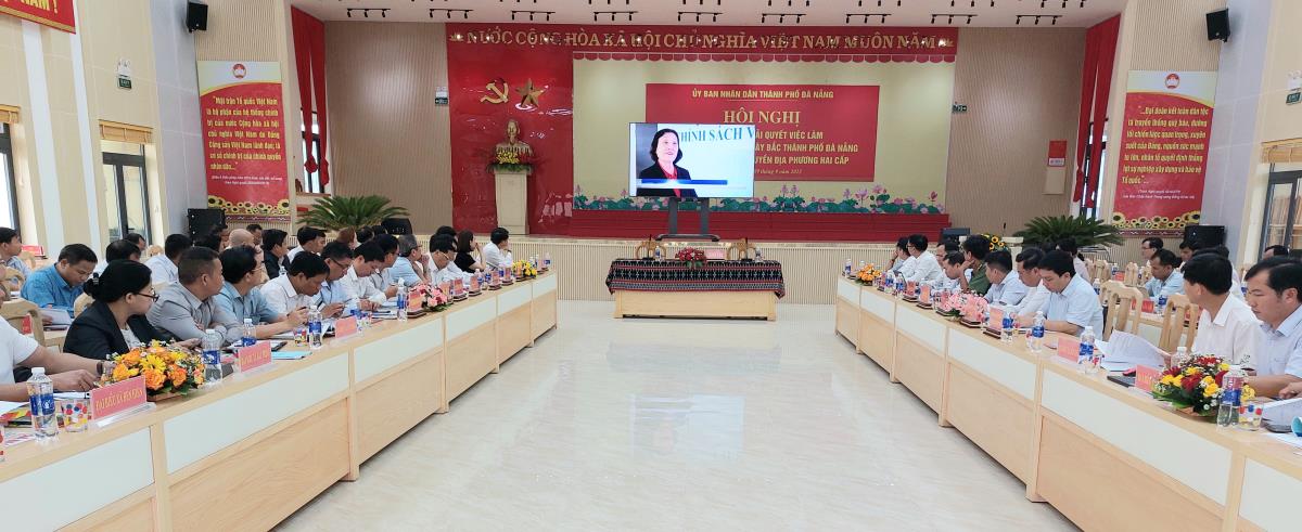 Hội nghị về giải quyết việc làm cho người lao động trên địa bàn các xã miền núi phía Tây Bắc TPĐà Nẵng tại Tây Giang ngày 9-9-2025