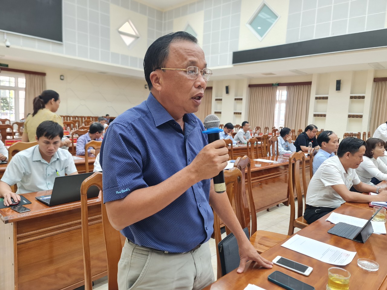 Ông Mai Văn Mười - Giám đốc Sở Y tế Quảng Nam đề xuất thành lập trung tâm mua sắm tập trung (Ảnh: T.H)
