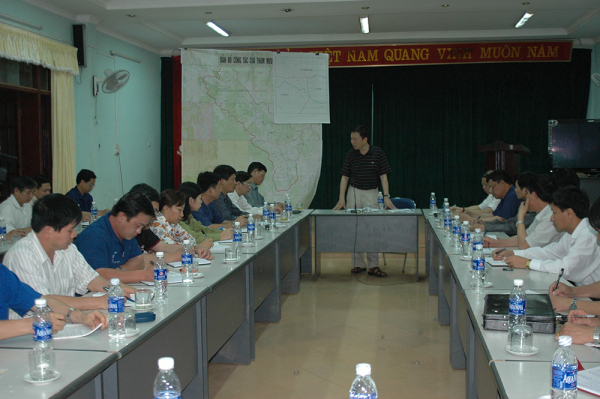 Trung tướng Tô Lâm, Thứ trưởng Bộ Công an chỉ đạo phương án giải quyết điểm nóng Mường Nhé (tháng 5/2011).