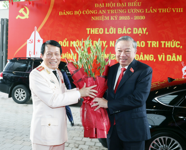 Chủ tịch Quốc hội Trần Thanh Mẫn dự đại hội.