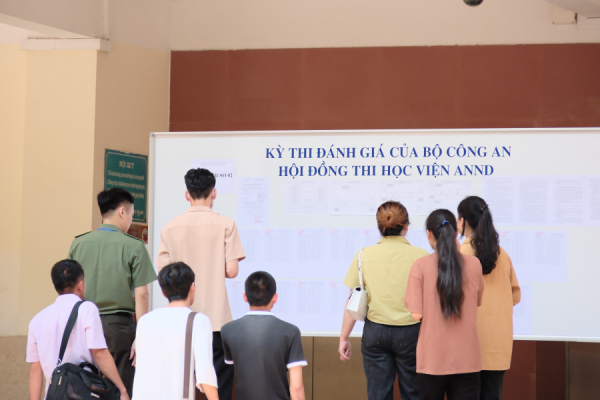 Thí sinh tham dự Kỳ thi đánh giá của Bộ Công an năm 2024 tại Học viện ANND.