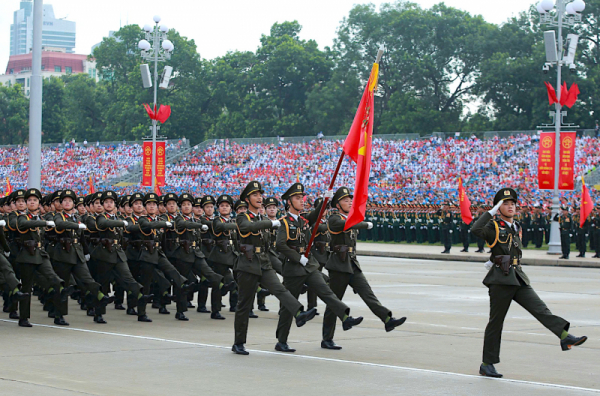 Khối nam sĩ quan An ninh nhân dân trong Lễ diễu binh kỷ niệm 80 năm Cách mạng tháng Tám thành công và Quốc khánh 2/9