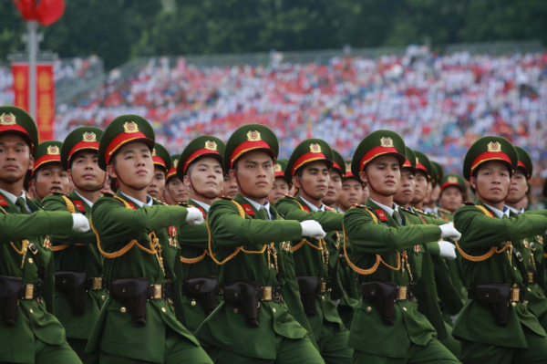 Khối nam sĩ quan Cảnh sát nhân dân.