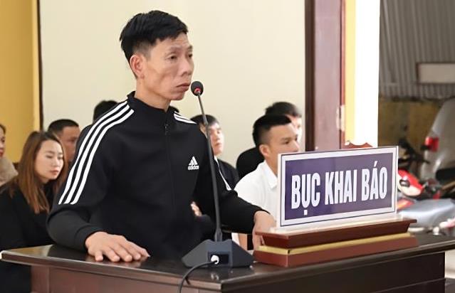 Bị cáo Phan Văn Thành tại phiên tòa xét xử về tội “Cố ý gây thương tích”.