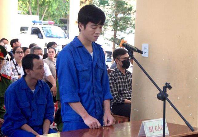 Bị cáo Lê Phú Cao tại phiên tòa xét xử lưu động.