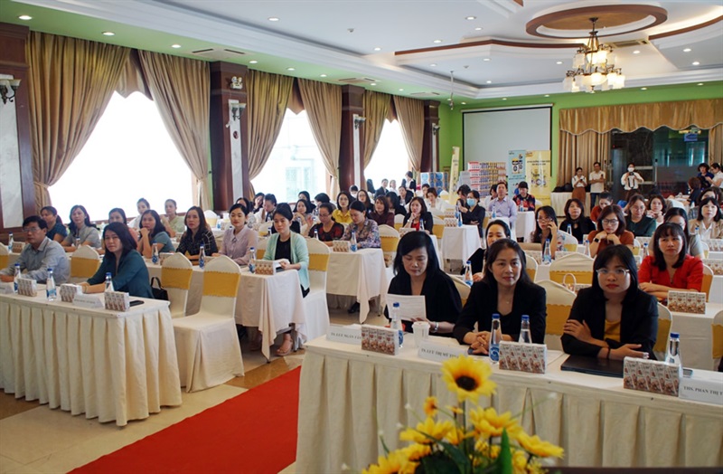 Hơn 100 điều dưỡng trưởng miền Trung được tập huấn về truyền thông sức khỏe dinh dưỡng tại Đà Nẵng.