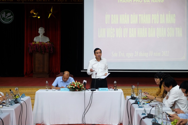 Ông Lê Trung Chinh, Chủ tịch UBNDTP Đà Nẵng phát biểu chỉ đạo tại hội nghị.