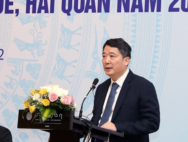 Thứ trưởng Bộ Tài chính Cao Anh Tuấn phát biểu tại hội nghị.