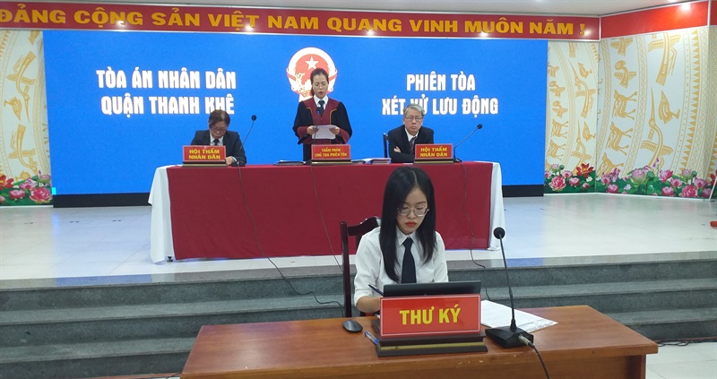 Bị cáo Cao Văn Hiền tại phiên tòa lưu động
