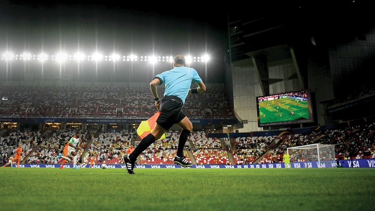 Quyết định của nhiều trọng tài ở World Cup 2022 gây nhiều tranh cãi.
