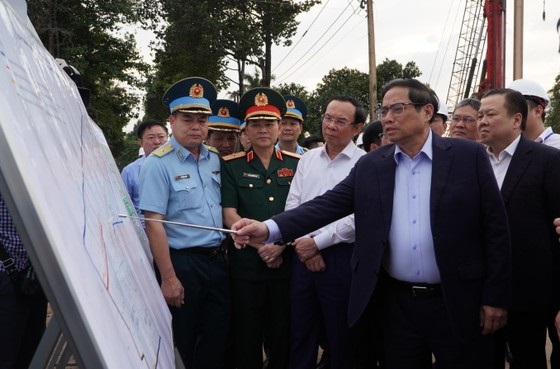 Thủ tướng Phạm Minh Chính kiểm tra dự án Nhà ga hành khách T3, Cảng hàng không Quốc tế Tân Sơn Nhất.