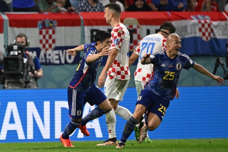 Croatia gỡ hòa trong hiệp 2 trước khi thể hiện bản lĩnh trên chấm luân lưu cân não.