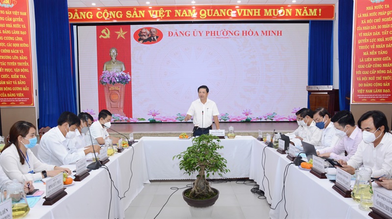 Phó Bí thư Thường trực Thành ủy Đà Nẵng Lương Nguyễn Minh Triết phát biểu tại buổi làm việc.