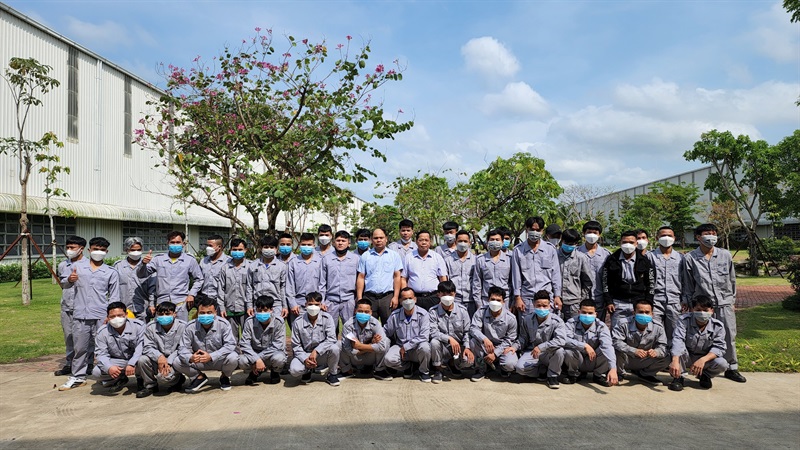 54 người lao động H.Tây Giang học tập tại Trường Cao đẳng THACO Trường Hải.