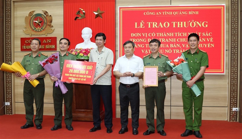 2 đối tượng Nguyễn Văn Thụ và Lê Văn Toản bị bắt giữ.