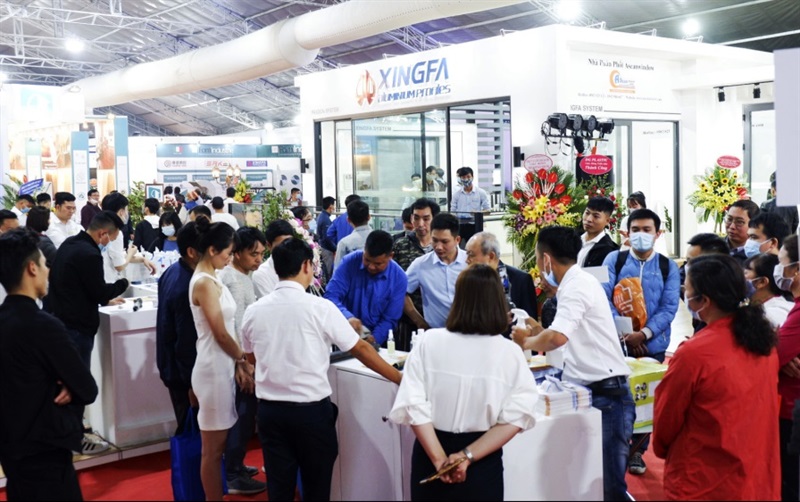 Đông đảo khách tham quan và trải nghiệm sản phẩm tại Triển lãm Quốc tế Vietbuild Đà Nẵng – 2022.